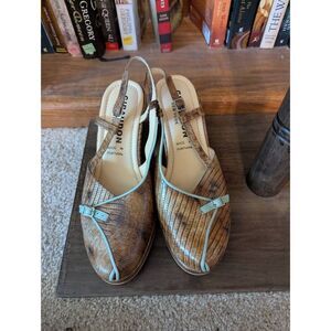 Giraudon Women's Size EU 40 US 10 Wedge Cloed Toe Sandals Shoes Snakeskin Print